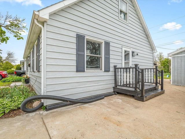 1204 E Wisconsin Street, Delavan, WI 53115