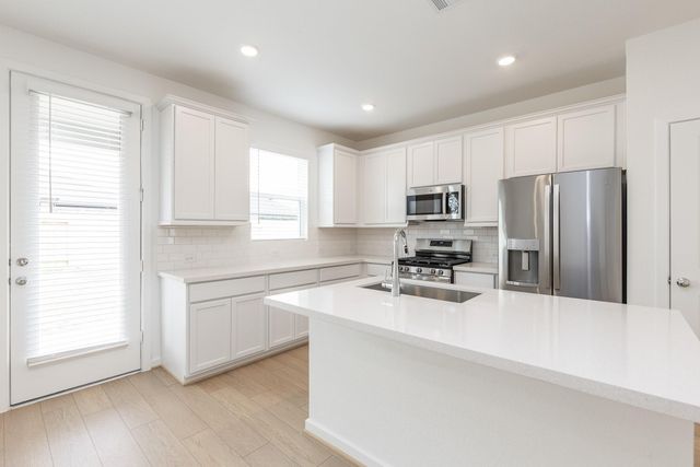 9723 Rialto Heights Drive, Cypress, TX 77433