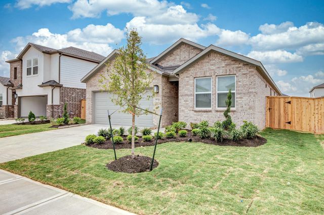 9723 Rialto Heights Drive, Cypress, TX 77433