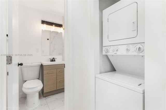 1945 Marseille Drive 4, Miami Beach, FL 33141
