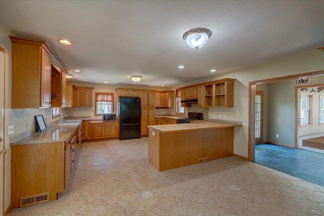 147 County Road BB, Marshall, WI 53559