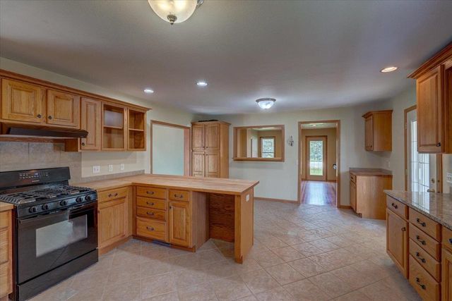 147 County Road BB, Marshall, WI 53559