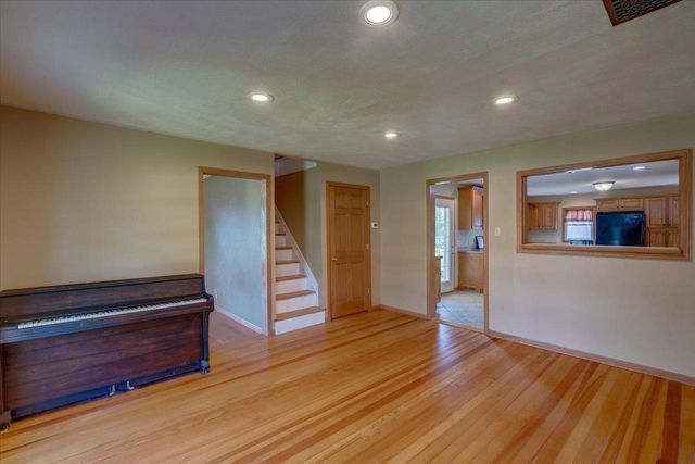 147 County Road BB, Marshall, WI 53559