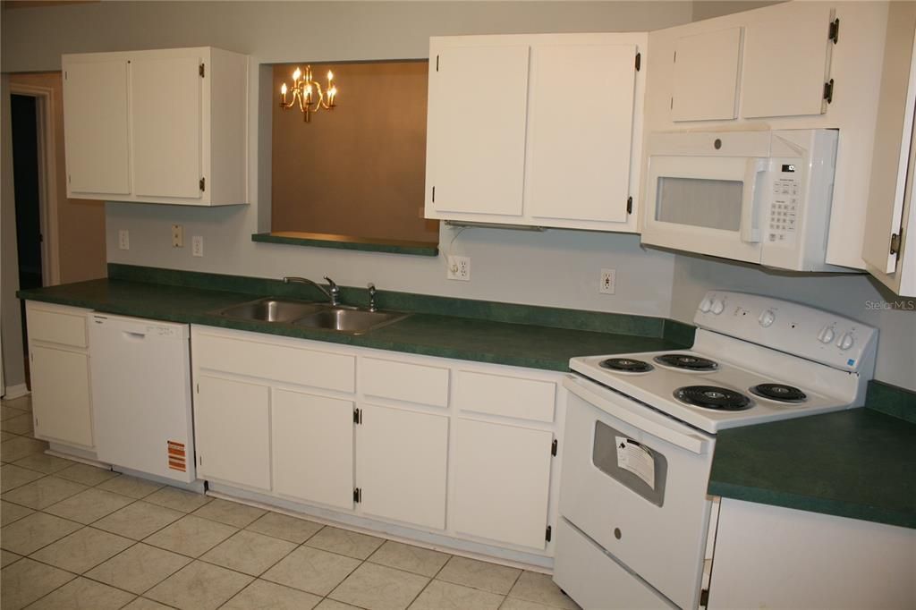 Image 11 of property listing at 4201 NW 60TH AVENUE, Gainesville, FL 32653