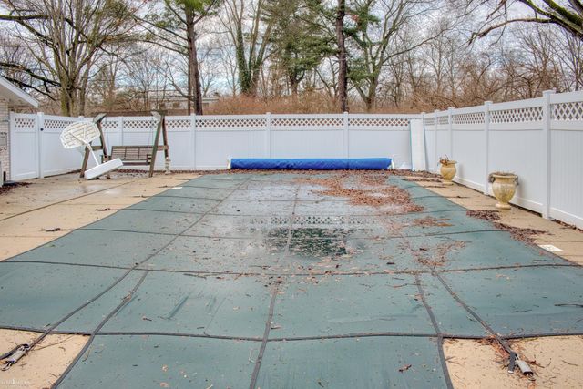 775 Riverbend Drive, Owosso, MI 48867