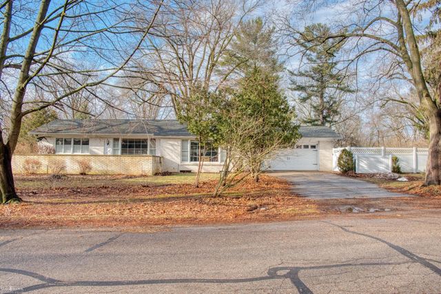 775 Riverbend Drive, Owosso, MI 48867