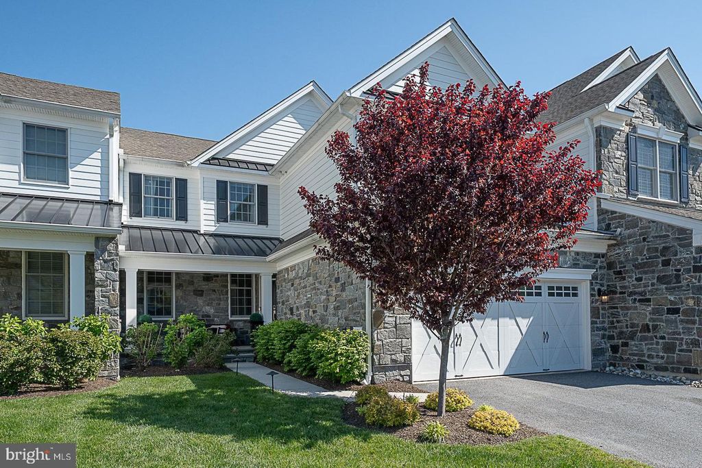 3809 MEADOW VIEW FARM RD, Newtown Square, PA 19073