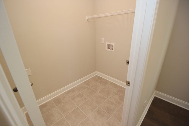 153 Grandstand Blvd, Gallatin, TN 37066