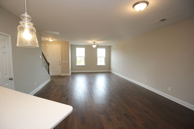 153 Grandstand Blvd, Gallatin, TN 37066