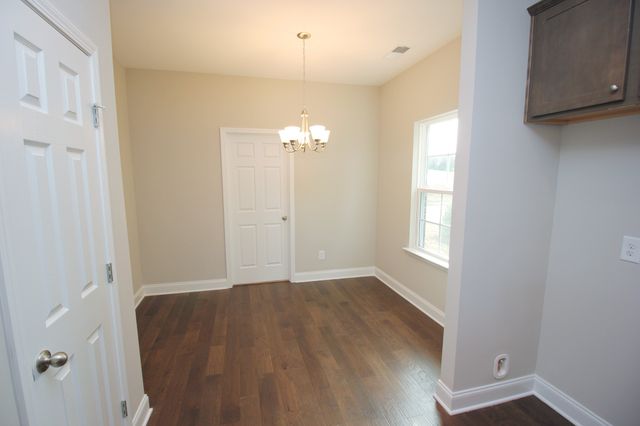 153 Grandstand Blvd, Gallatin, TN 37066