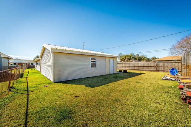 117 Retreat Drive, Bourg, LA 70343