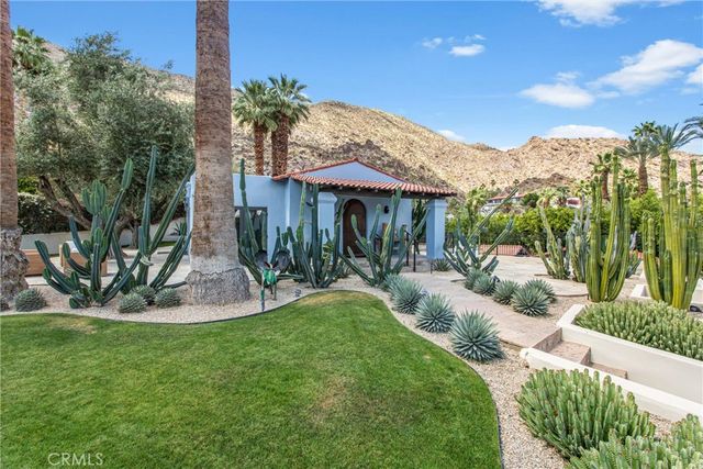 294 W Crestview Drive, Palm Springs, CA 92264