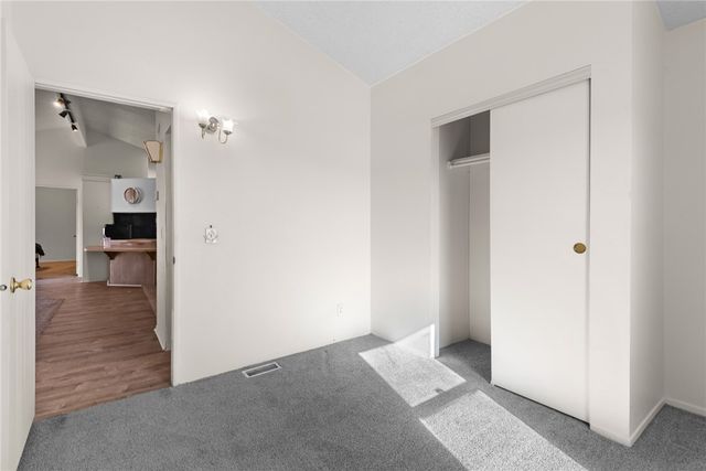 1418 S Canelo Road, Golden Valley, AZ 86413