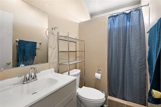 1418 S Canelo Road, Golden Valley, AZ 86413