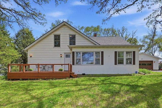 202 Hamilton Drive, River Falls, WI 54022