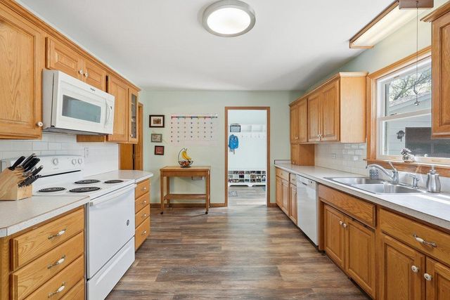 202 Hamilton Drive, River Falls, WI 54022