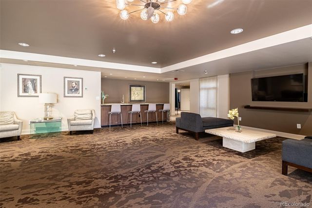 800 N PEARL 403, Denver, CO 80203