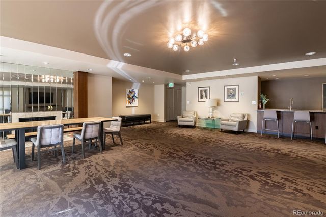 800 N PEARL 403, Denver, CO 80203