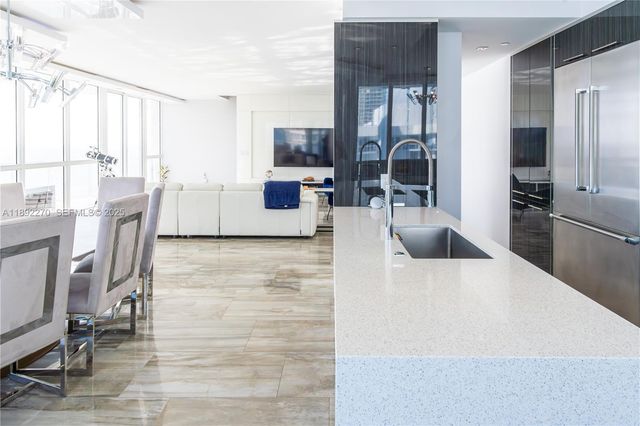 16425 Collins Avenue OS16A, Sunny Isles Beach, FL 33160