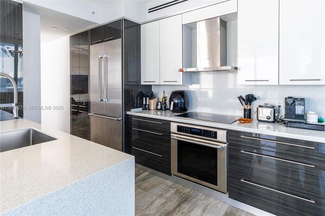 16425 Collins Avenue OS16A, Sunny Isles Beach, FL 33160