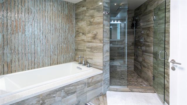 16425 Collins Avenue OS16A, Sunny Isles Beach, FL 33160