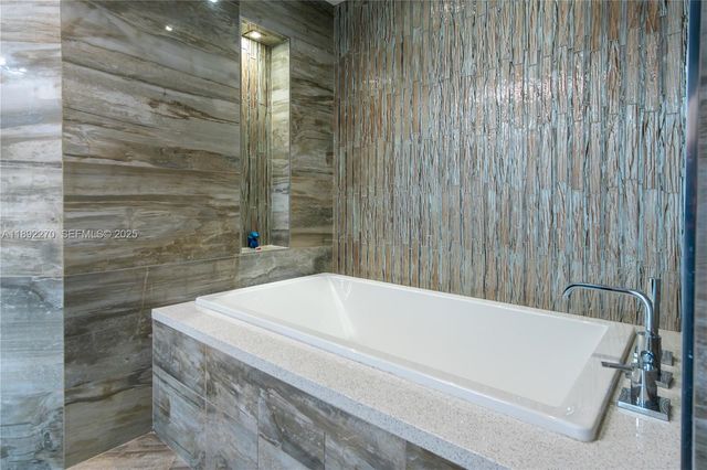 16425 Collins Avenue OS16A, Sunny Isles Beach, FL 33160