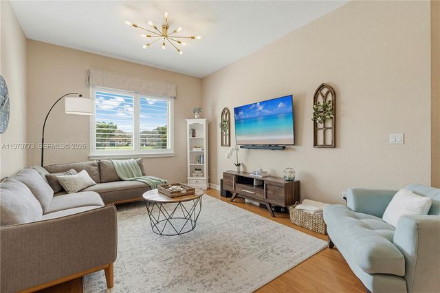 8820 SW 223rd Ter, Cutler Bay, FL 33190