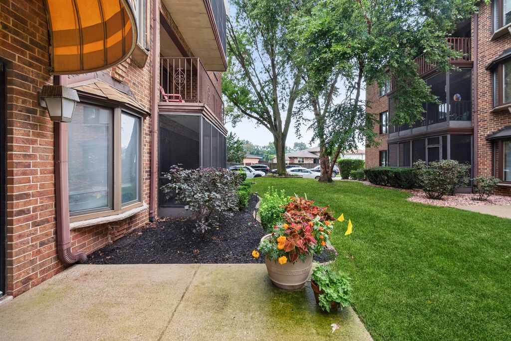 13547 Lamon Avenue 402, Crestwood, IL 60418 — photo 3