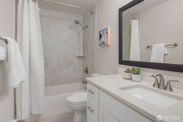 8148 16th Avenue SW, Seattle, WA 98106