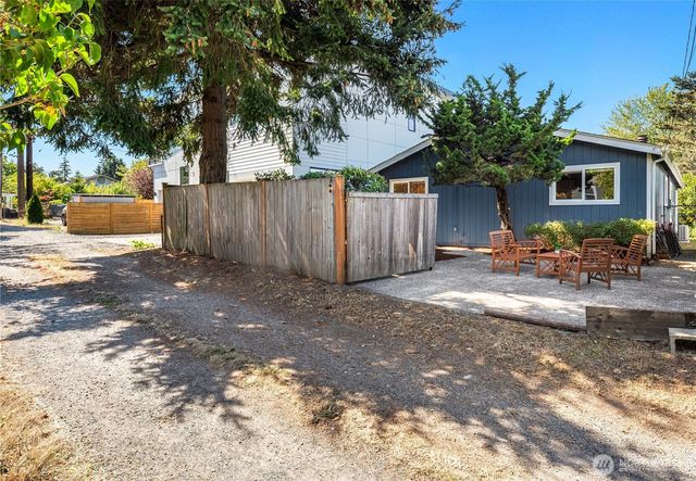 8148 16th Avenue SW, Seattle, WA 98106