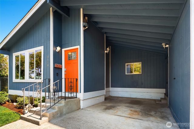 8148 16th Avenue SW, Seattle, WA 98106