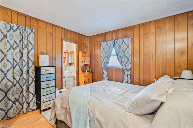 3724 Linnet LN, Portsmouth, VA 23703