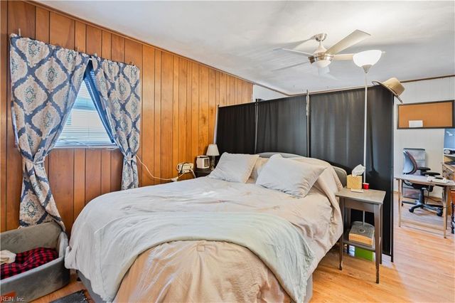 3724 Linnet LN, Portsmouth, VA 23703