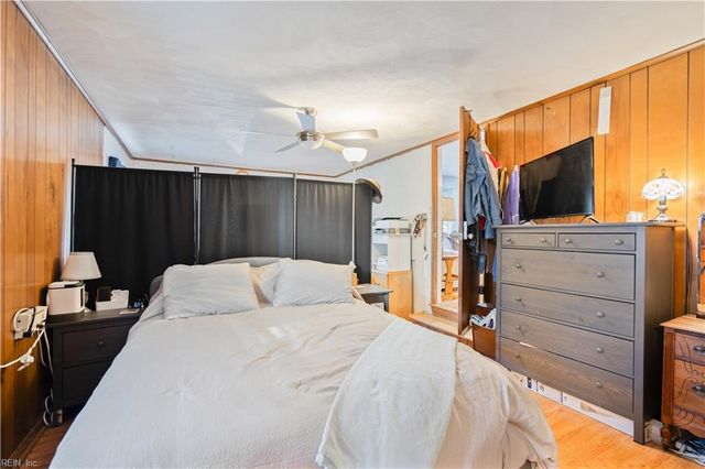 3724 Linnet LN, Portsmouth, VA 23703