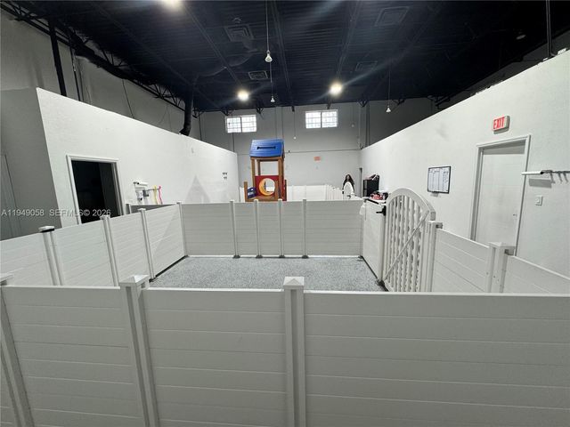 8347 NW 36th St, Doral, FL 33166