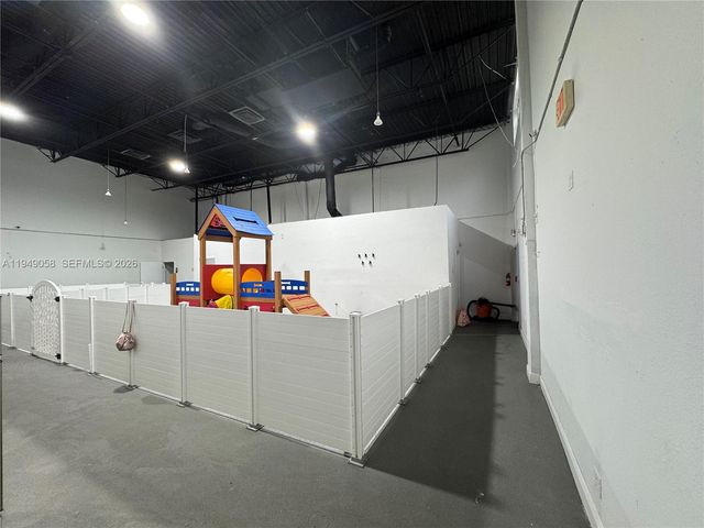 8347 NW 36th St, Doral, FL 33166