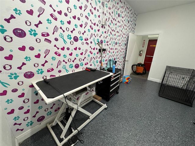 8347 NW 36th St, Doral, FL 33166