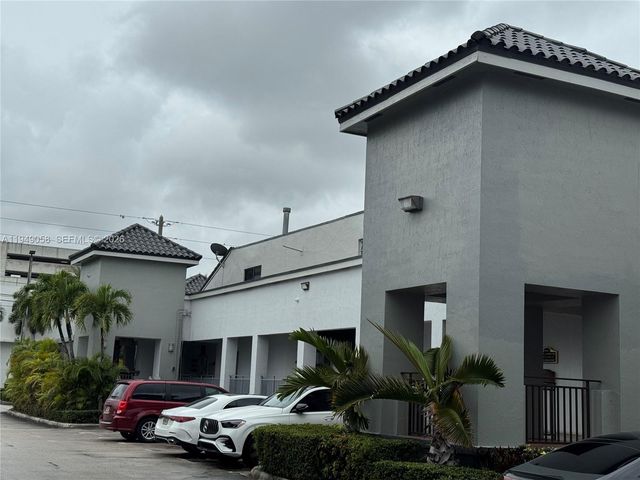 8347 NW 36th St, Doral, FL 33166