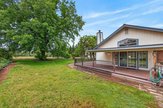 7649 El Modena Ave, Elverta, CA 95626