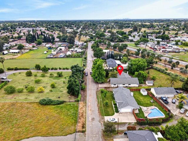 7649 El Modena Ave, Elverta, CA 95626