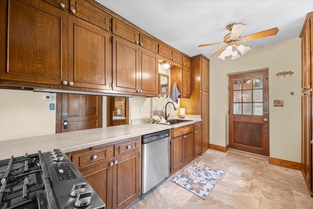 1718 17th AVENUE, Grafton, WI 53024