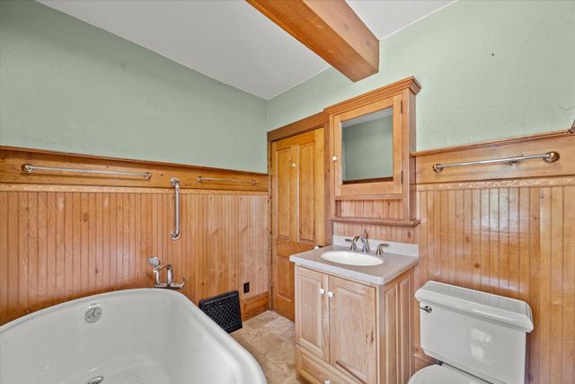 1718 17th AVENUE, Grafton, WI 53024