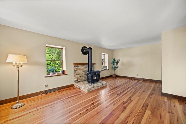 1718 17th AVENUE, Grafton, WI 53024