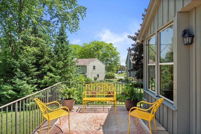 1718 17th AVENUE, Grafton, WI 53024