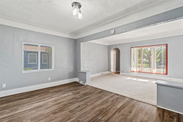 716 N Main Street, Stuart, IA 50250