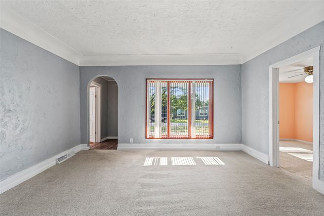 716 N Main Street, Stuart, IA 50250