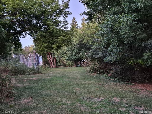 3384 Swartz Street, Flint Charter Township, MI 48507