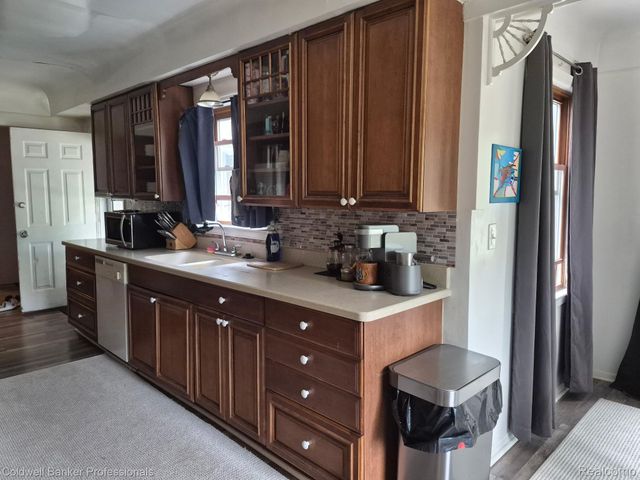 3384 Swartz Street, Flint Charter Township, MI 48507