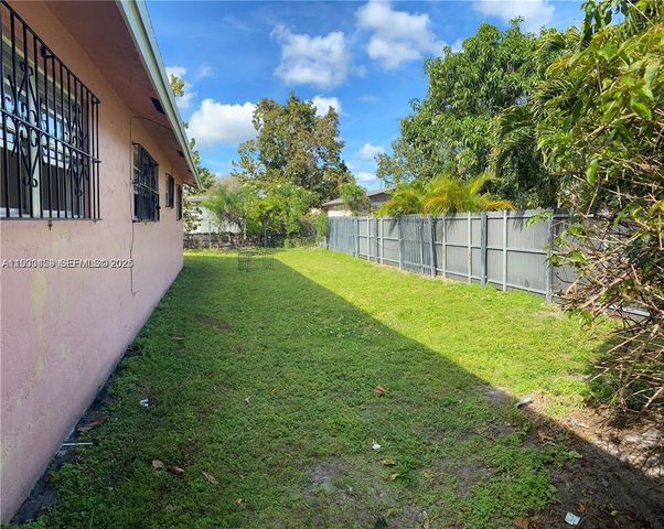 2175 NW 104th St 2, Miami, FL 33147