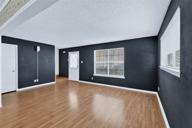 5426 Winton Street, Dallas, TX 75206